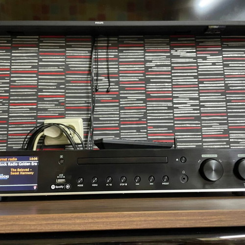 TechniSat DIGITRADIO 143 CD Radio adapter like new