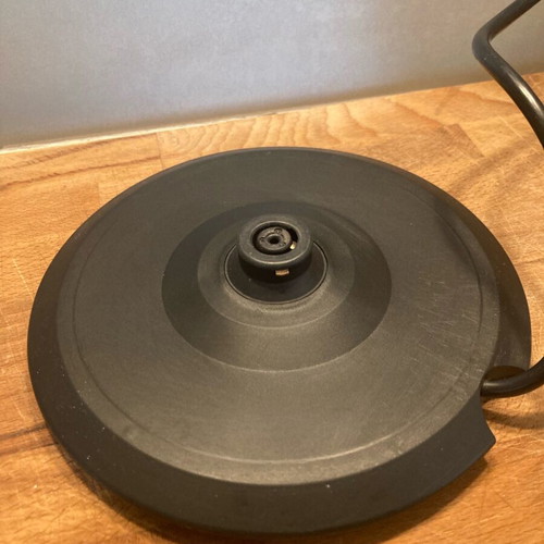 JuroPro 2.0 liter kettle used, black with inox surfaces