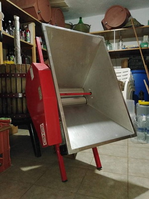 Winery equipment used, complete set