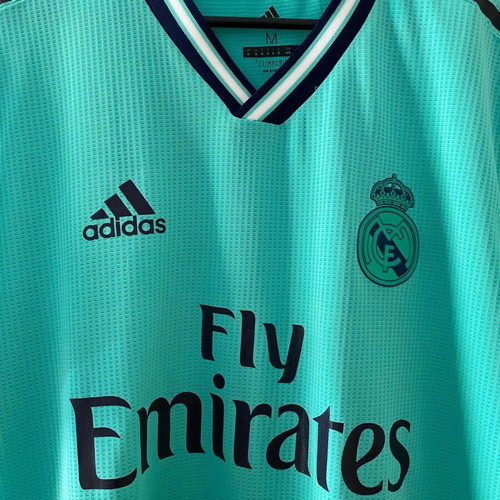 Real Madrid 2019/20 Player Version jersey like new, size M