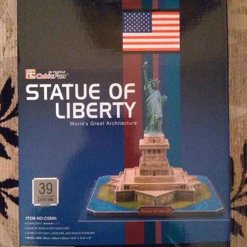 3D Puzzle Statue of Liberty used, 39-piece foam board