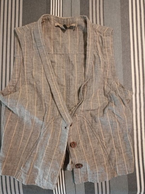 Attrattivo vest size S used, good condition