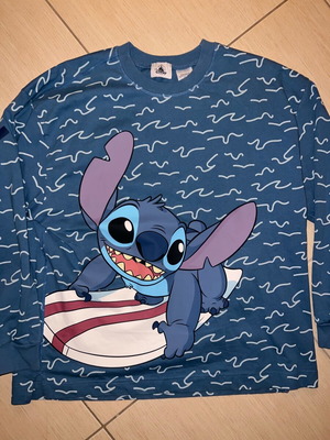 Disney world sweater like new, limited edition, blue