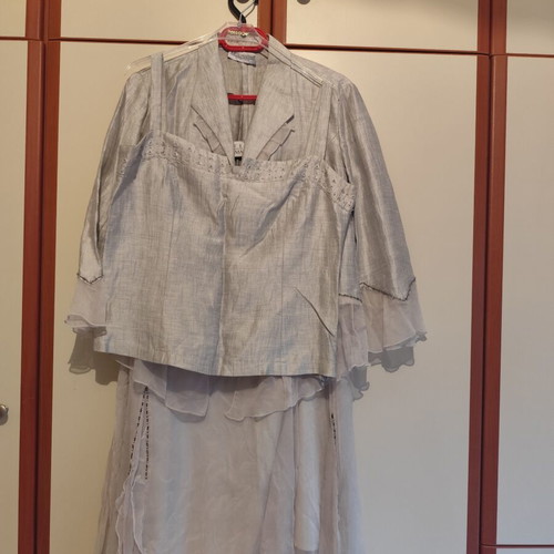 Arte Maxima by Makis Tselios women's silk 3-piece set used, size 48, gray