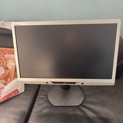 Philips 221B3L LED 21.5" Full HD monitor used with cracked panel