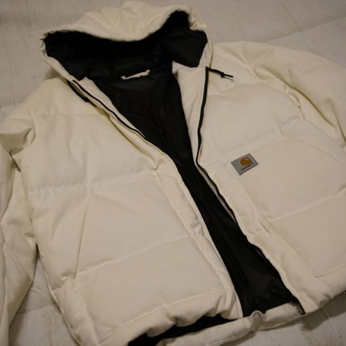 Carhartt Brooke Puffer Jacket new, size L, milk white