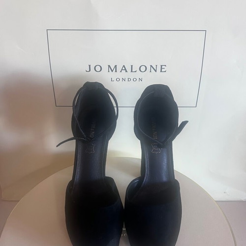 Voi&Noi black suede platform heels size 41 like new with chunky heel