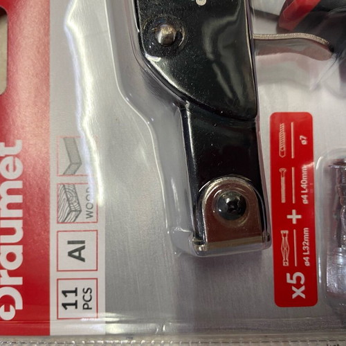 Drywall plug pliers new set with Draumet plugs metal