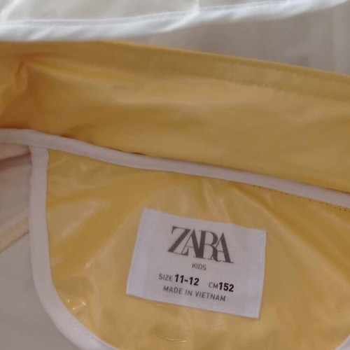 ZARA waterproof kids jacket like new, yellow, size 146 cm