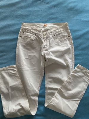 Hugo Boss white pants size 38 like new