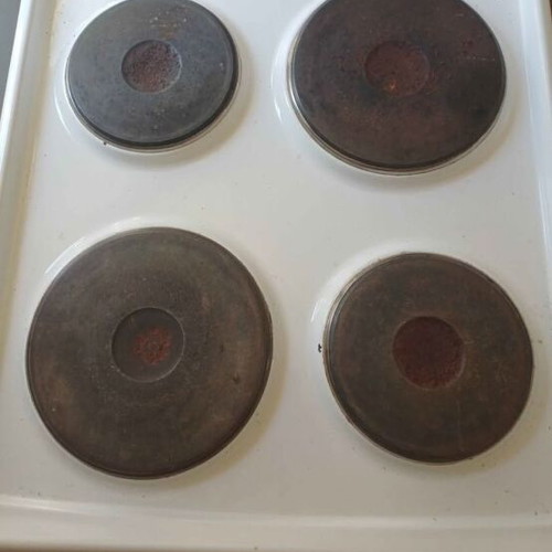 Zanussi stove with 4 burners used