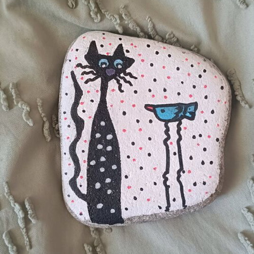 Painted stone with acrylic colors, durable