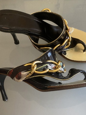 Rollini patent leather sandals with gold chain details, like new