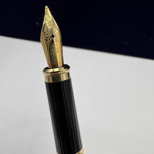 Cross pen like new, without box