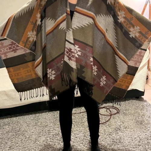Women's cape like new