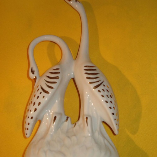 Decorative porcelain swans like new
