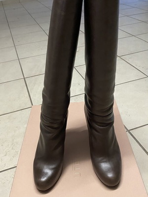 Uterque brown boots size 39 like new