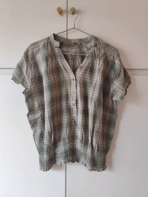Boho Plaid Blouse like new with Smocked Waist Olive/Gray Size L