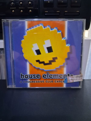 House Elements CD compilation like new, electronic