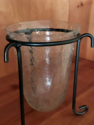 Διακοσμητικό κηροπήγιο ή βάζο σαν καινούργιο με ανάγλυφο γυαλί και μεταλλική βάση