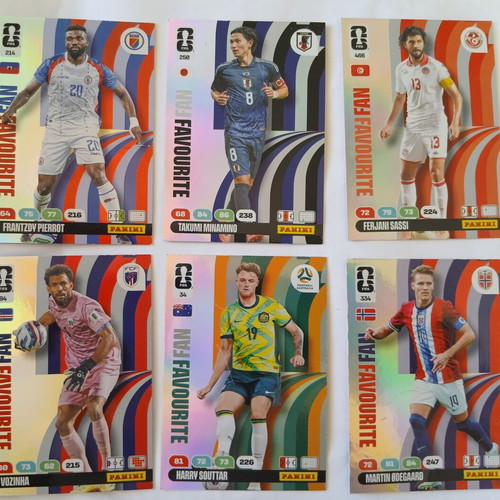 Panini Fan Favourite cards used, set of 6