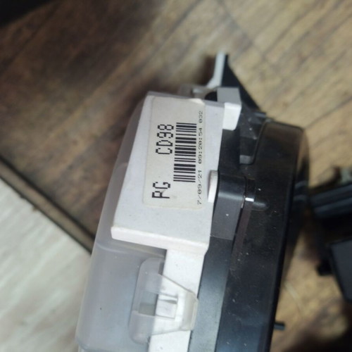 Mazda 5 speedometer used, C23555430