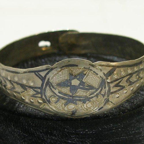 Ottoman silver bracelet 19th century with carved details and sabati enamel