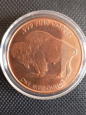 Buffalo collectible coin one ounce fine copper 999 like new