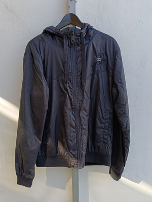 Billabong jacket like new, size M, blue