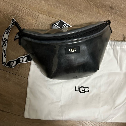 Ugg shoulder bag new, black