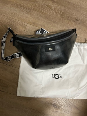 Ugg shoulder bag new, black