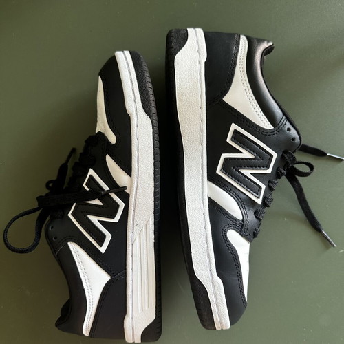 New Balance 480 sneakers size 39.5 like new, black and white