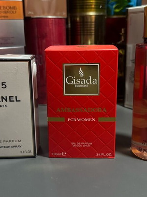 Σετ δώρου αρωμάτων νέο, Chanel No 5, Gisada Ambassador, Victoria’s Secret Temptation
