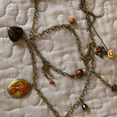 Ikita branded necklace like new