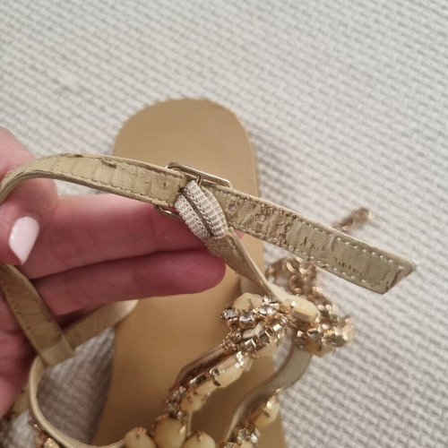 Voi & Noi sandals size 38, beige and gold