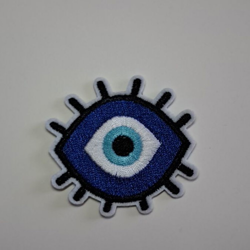 Embroidered eye patch with eyelashes like new, iron-on 5x5 cm