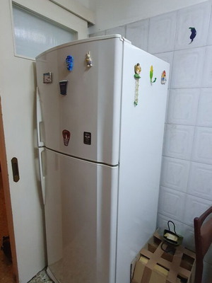 Refrigerator like new