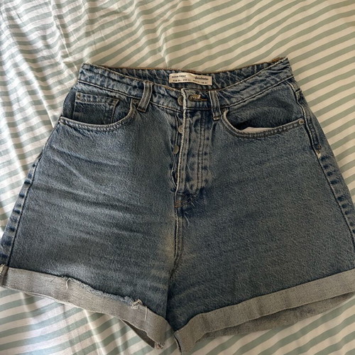 Stradivarius blue denim shorts like new, size XS