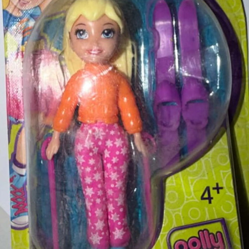 Polly Pocket Skiing Doll 9.5 cm new with accessory