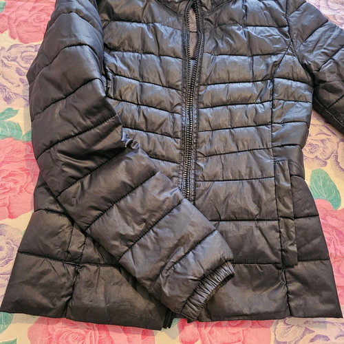 Only Tahoe Puffer Jacket with Hood XS like new, black