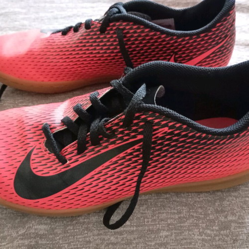 Nike Jr. Bravata II IC futsal shoes, size 42, red