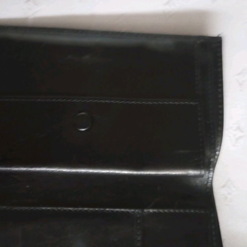 Leather women's wallet used with sewn coin pocket