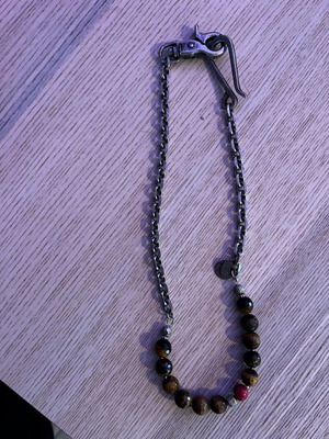 Wallet chain with tiger eye stone beads, like new