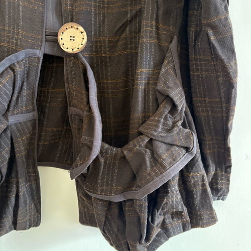 Brown shirt cottage style used in excellent condition