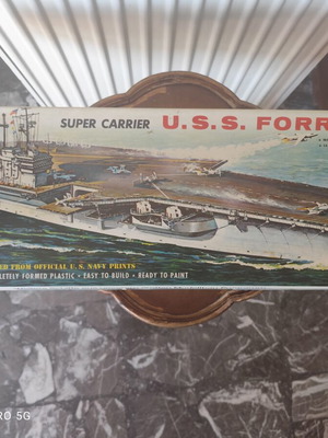 Revell Super Carrier USS Forrestal plastic model