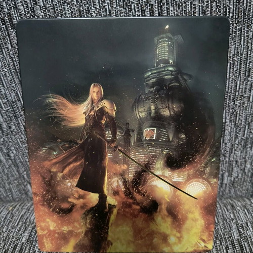 Final Fantasy 7 Remake Steelbook like new, metal case without game