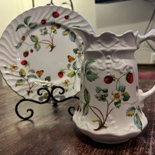 Old Foley England decorative set like new