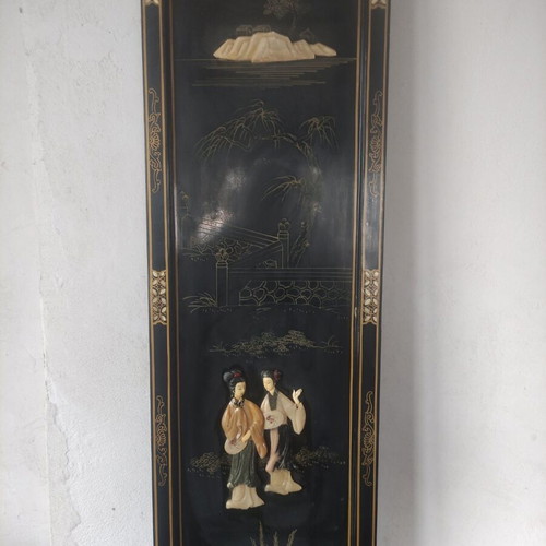 Wall decor panels used with Chinese motifs and natural mother-of-pearl