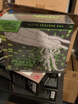 Pokemon Mega Evolution Perfect Order Elite Trainer Box new, sealed
