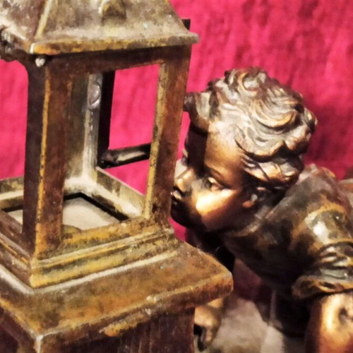 Children with Lantern bronze like new, French antique